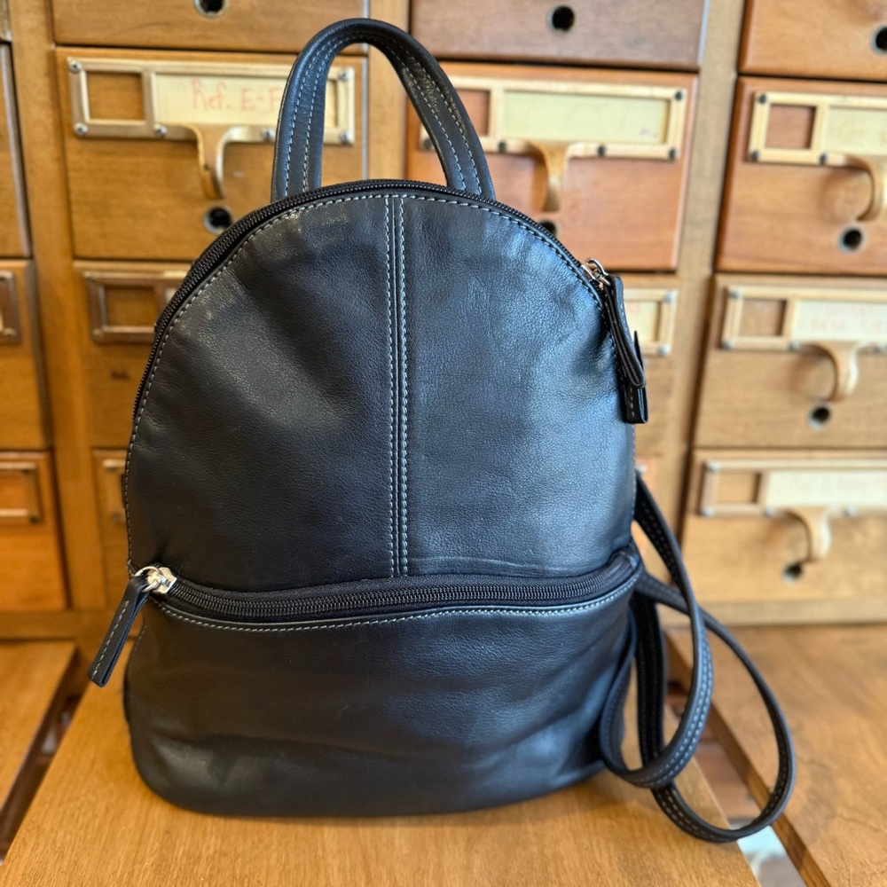 Tignanello Black Leather Backpack - Picture 15 of 16